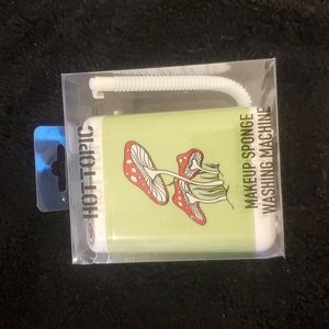 Hot Topic Mushroom themed make up sponge washer